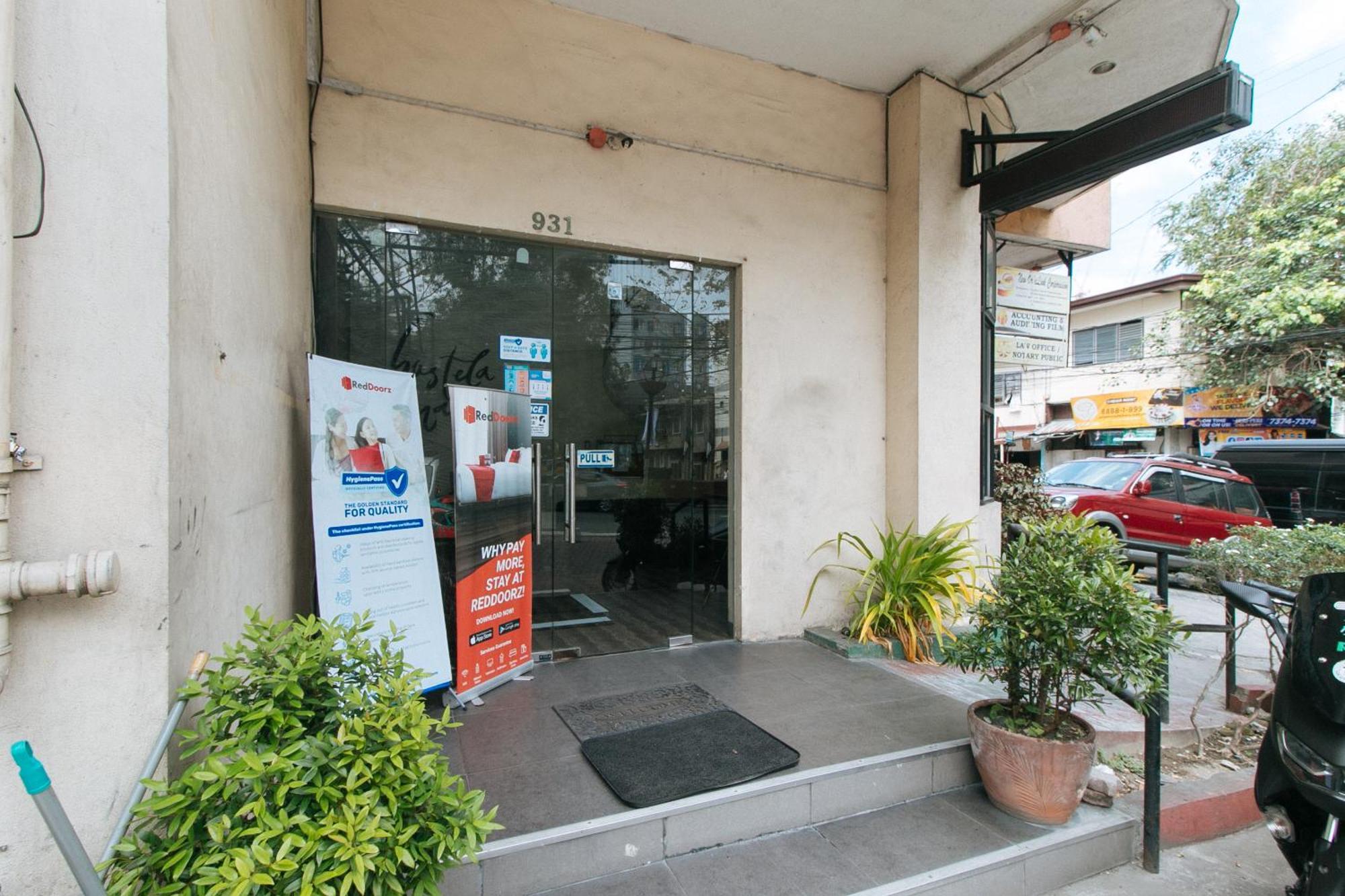 Reddoorz Near Quirino Station Manila Hotel Exterior photo