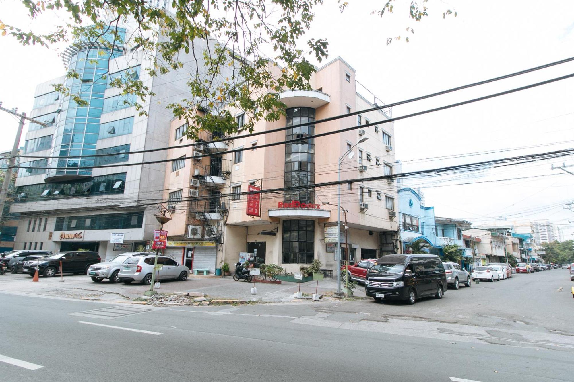 Reddoorz Near Quirino Station Manila Hotel Exterior photo